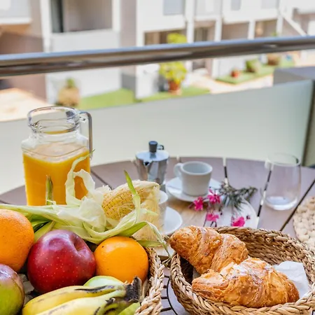 Sara's Paradise Апартаменты *